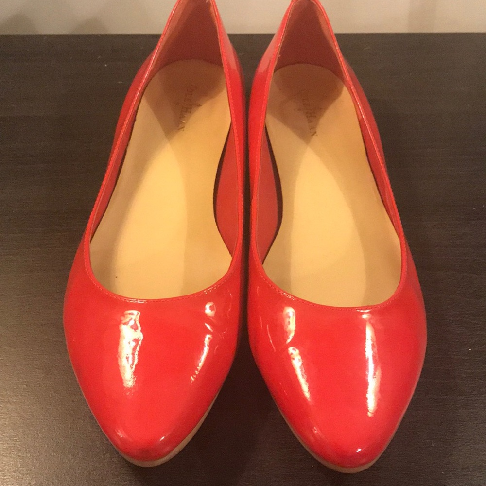 Red patent leather flats size 9B